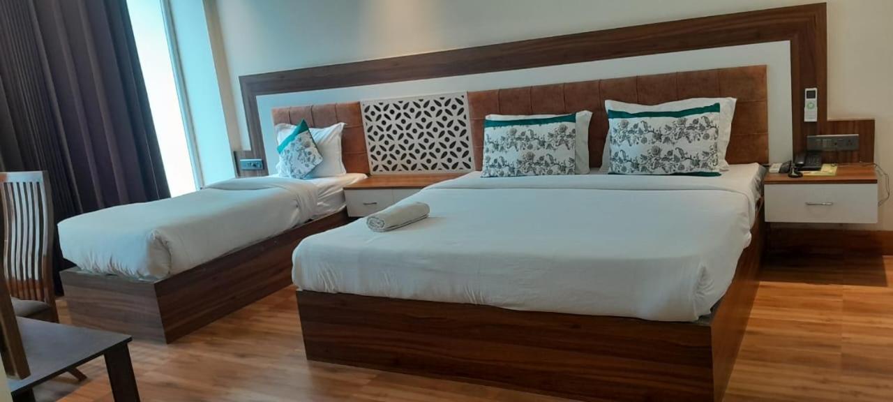 Hotel White House 350 Mtr From Golden Temple Amritsar Buitenkant foto