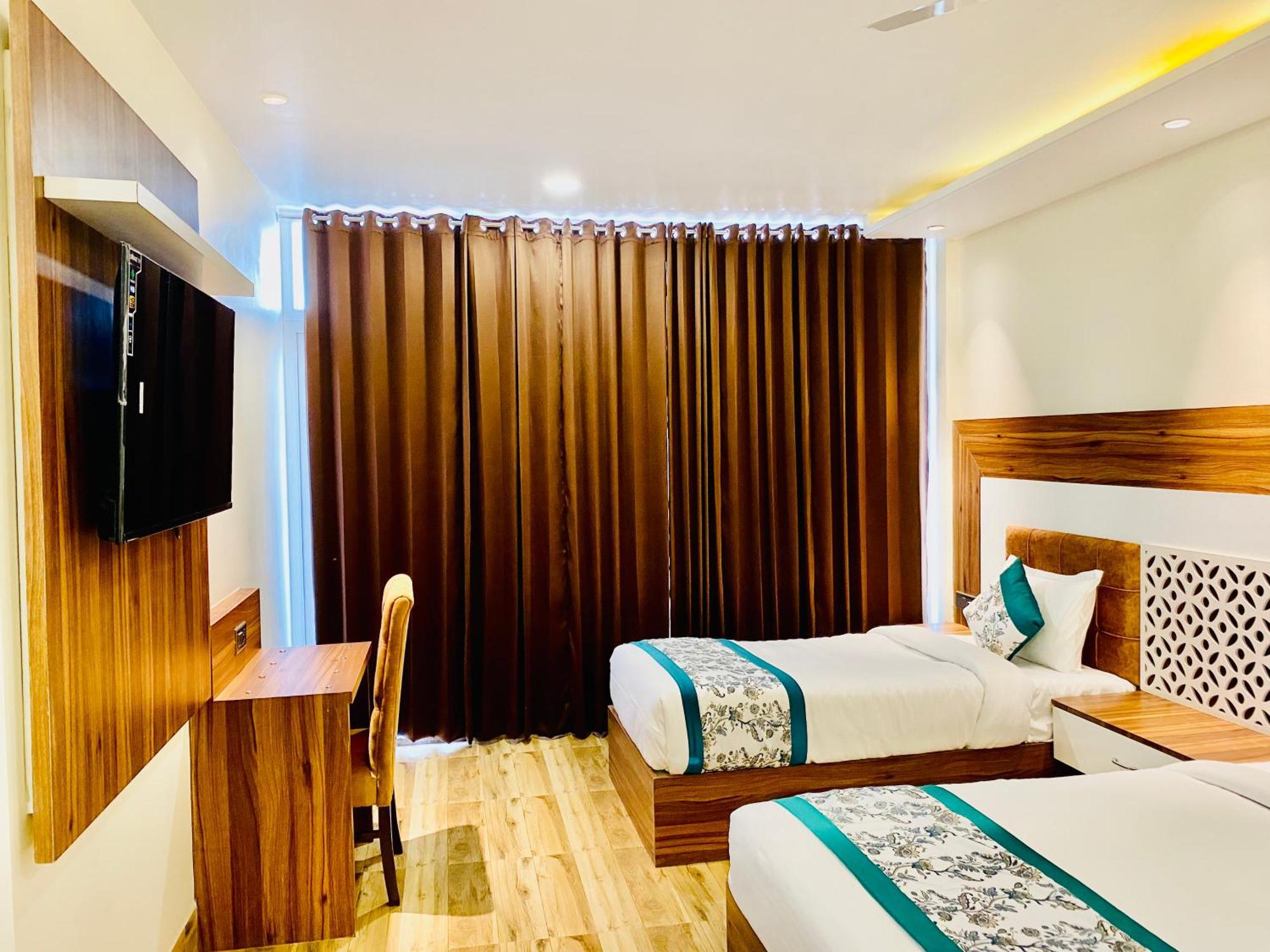 Hotel White House 350 Mtr From Golden Temple Amritsar Buitenkant foto