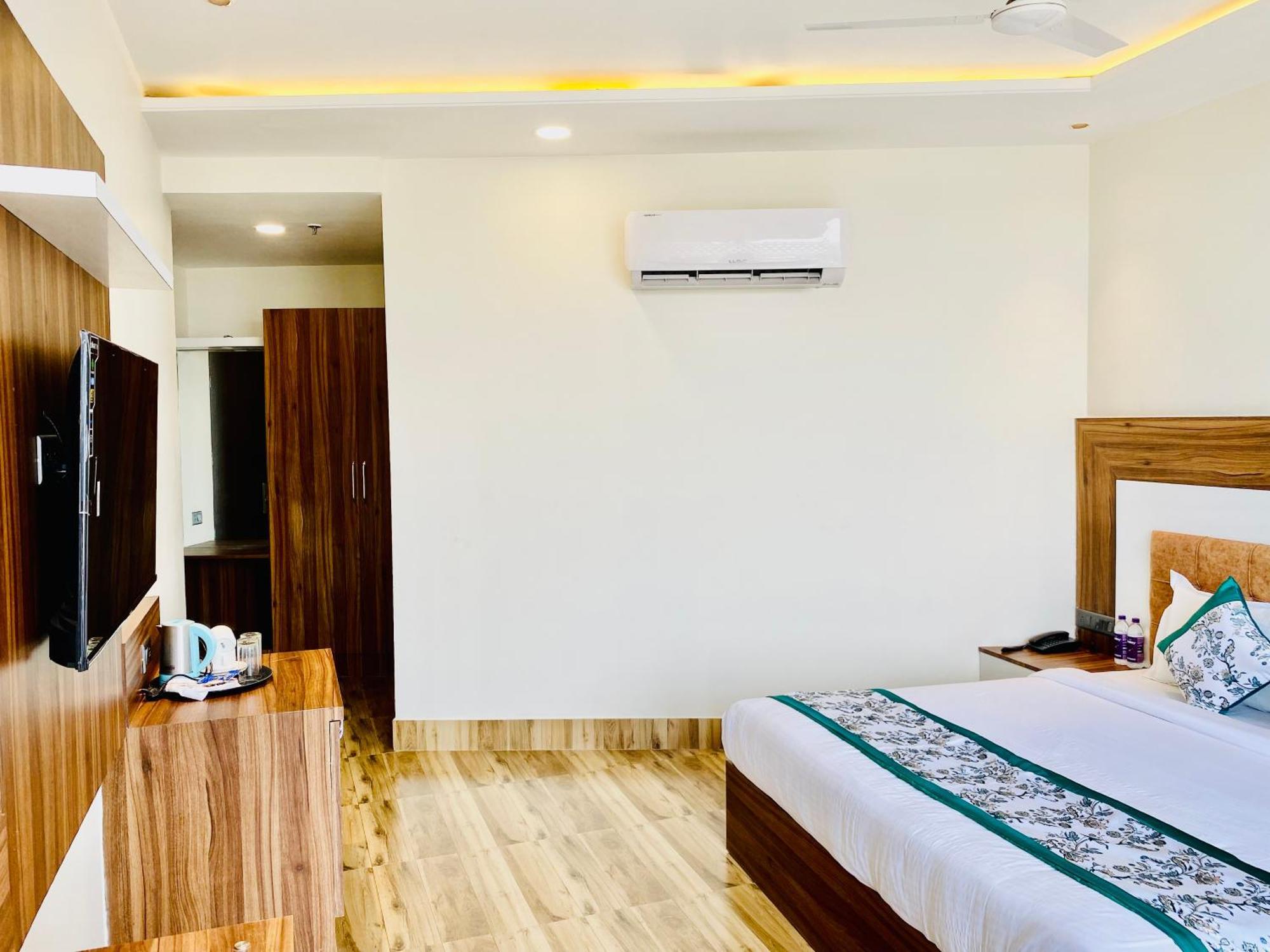 Hotel White House 350 Mtr From Golden Temple Amritsar Buitenkant foto