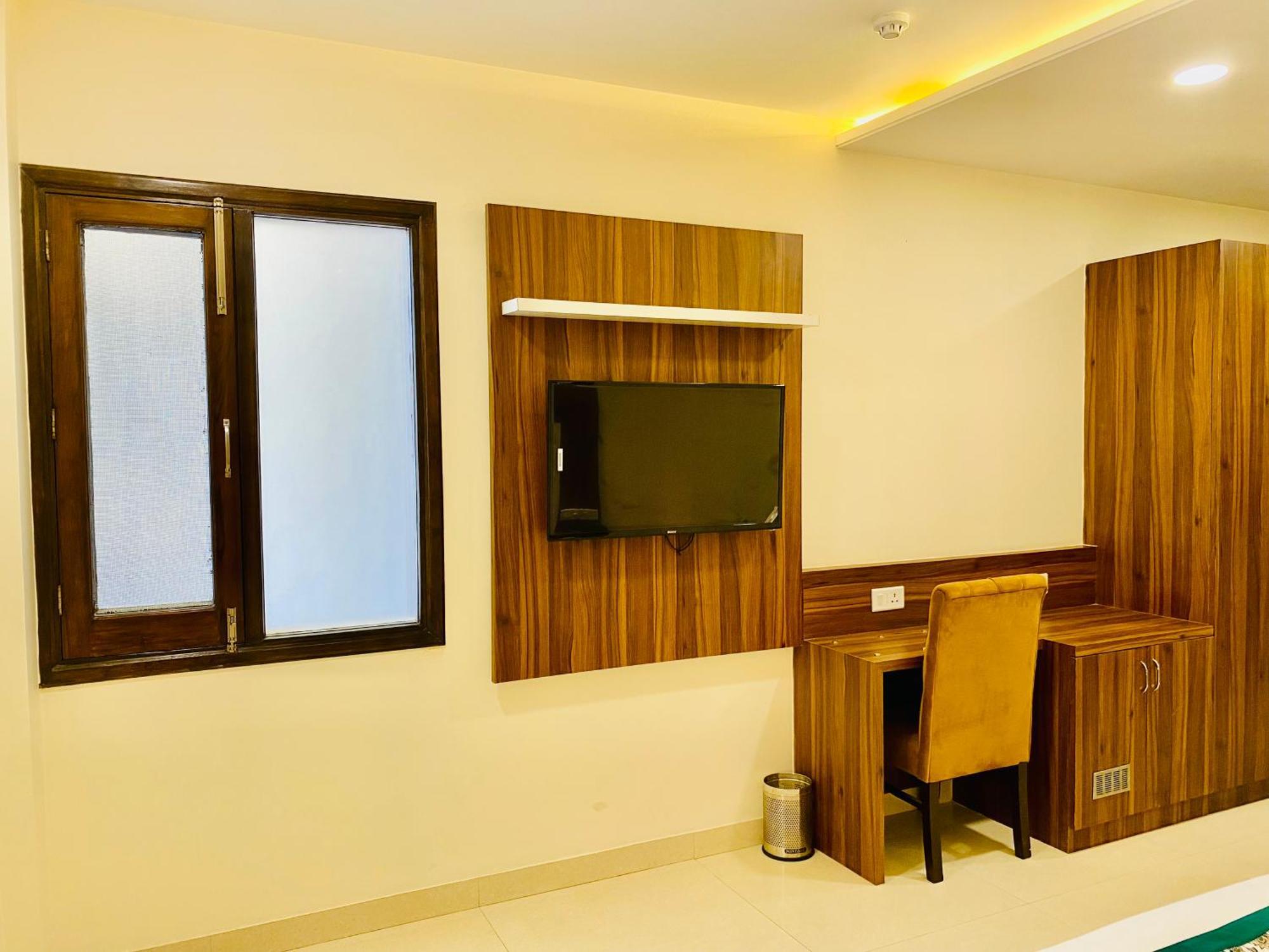 Hotel White House 350 Mtr From Golden Temple Amritsar Buitenkant foto