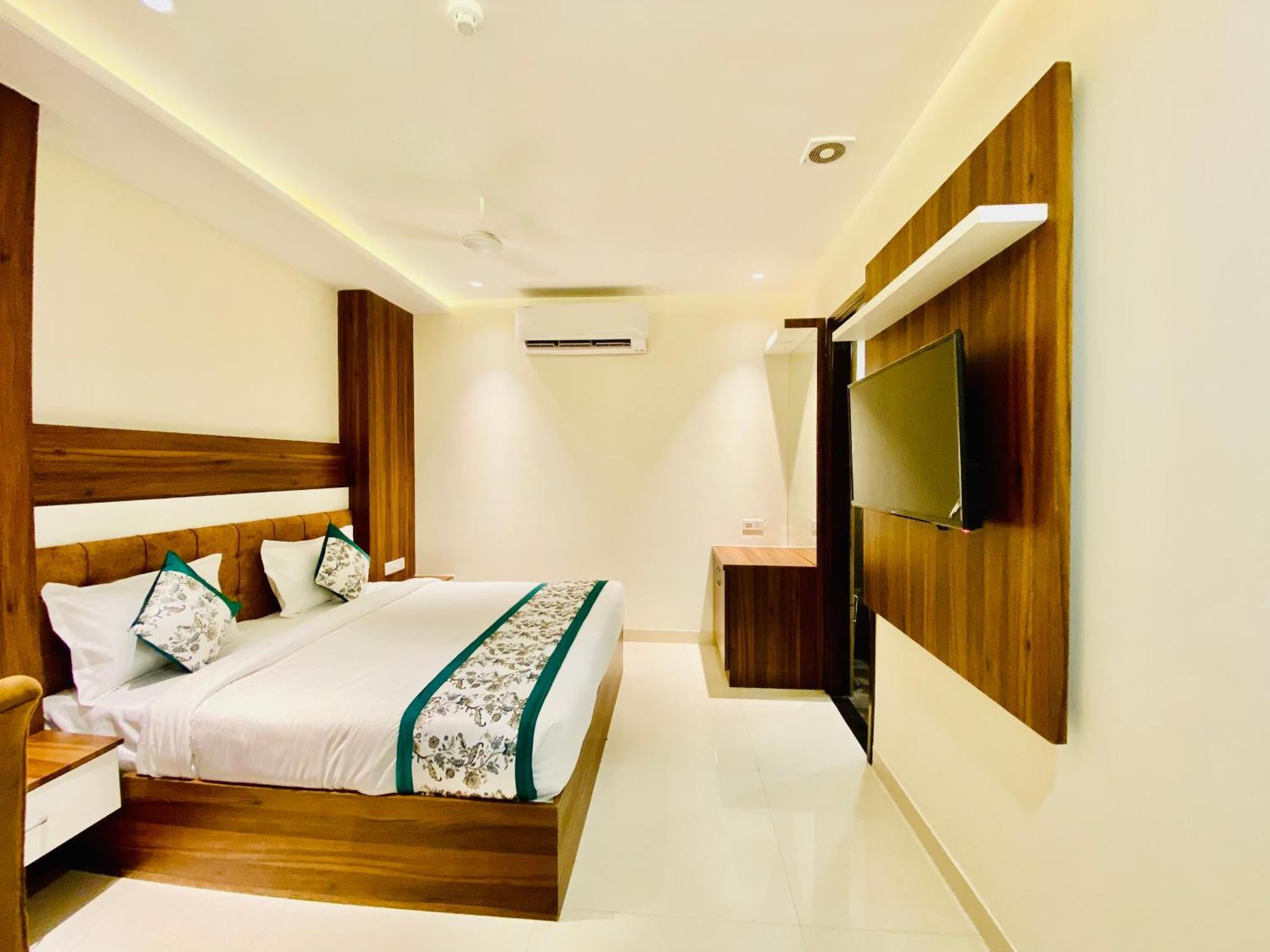 Hotel White House 350 Mtr From Golden Temple Amritsar Buitenkant foto